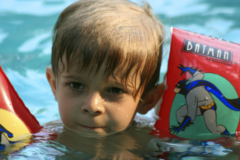 AMUSEMENT A LA PISCINE-THAILANDE