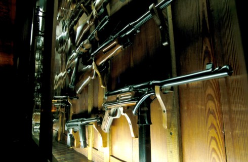 ITALIE. L'USINE D'ARMEMENT BERETTA, L'UNE DES PLUS CELEBRES DANS LA FABRICATION D'ARMES DE CHASSE