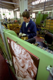 ITALIE. L'USINE D'ARMEMENT BERETTA, L'UNE DES PLUS CELEBRES DANS LA FABRICATION D'ARMES DE CHASSE