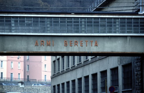 ITALIE. L'USINE D'ARMEMENT BERETTA, L'UNE DES PLUS CELEBRES DANS LA FABRICATION D'ARMES DE CHASSE