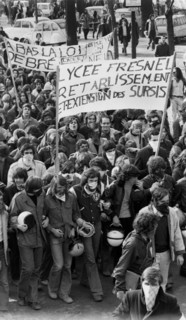 Manifestation étudiante et lycéenne contre la loi Debré, Paris, 1973