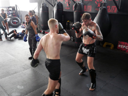 Le camp d’entraînement de boxe thaïlandaise Elite Fight Club du Francais Cédric Gautier