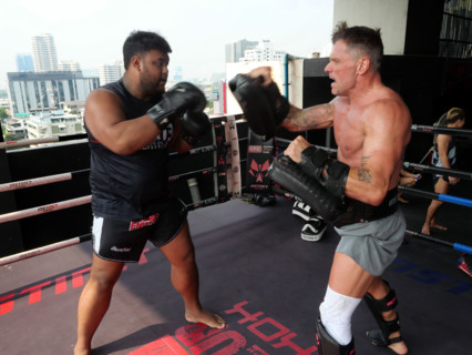Le camp d’entraînement de boxe thaïlandaise Elite Fight Club du Francais Cédric Gautier
