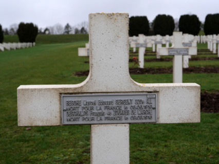 FRANCE-PREMIERE GUERRE MONDIALE-NECROPOLE