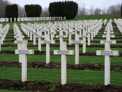 FRANCE-PREMIERE GUERRE MONDIALE-NECROPOLE