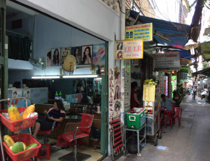 Vietnam – Tourism & Business