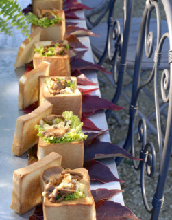 Repas forestier : croustade de girolles au safran et au parmesan