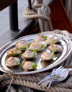 Menu Yachting : rémoulade de crabe et semoule de céleri