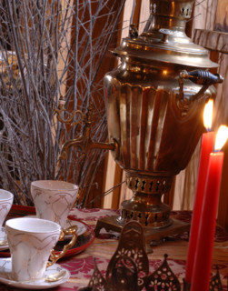 Dîner du Grand Nord : samovar et tasses