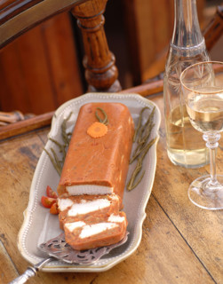 Menu Yachting : terrine de raie à la tomate et voile de curry