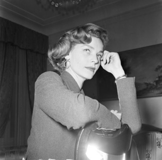 Lauren Bacall