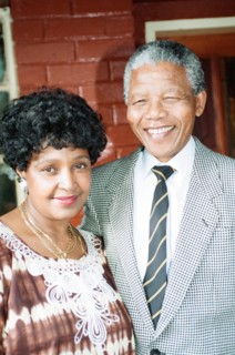 Nelson Mandela et sa femme Winne
