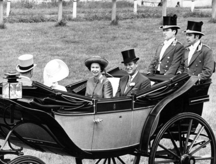 La reine Elisabeth II et le prince Philip à l'hippodrome d'Ascot