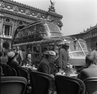 Vie parisienne, 1960
