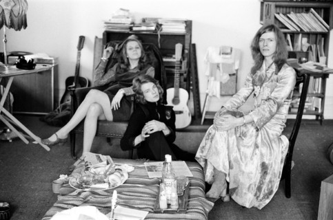 David Bowie et sa femme Angie, Haddon Hall, 1971