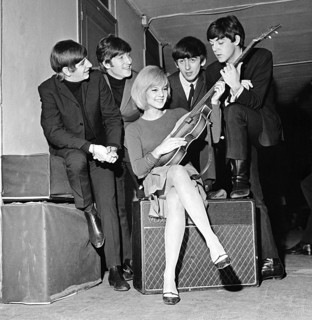 Sylvie Vartan en compagnie des Beatles