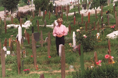 Princess Diana  Overseas Visits Bosnia