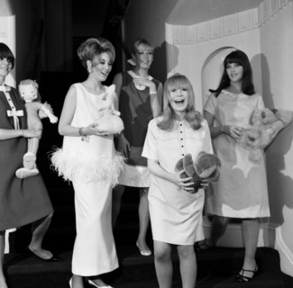 Marion Fourie, Delia Freeman, Sue Burgess, Jean Clark and Marianne Faithfull