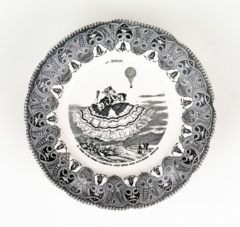 Assiette "La crinoline"