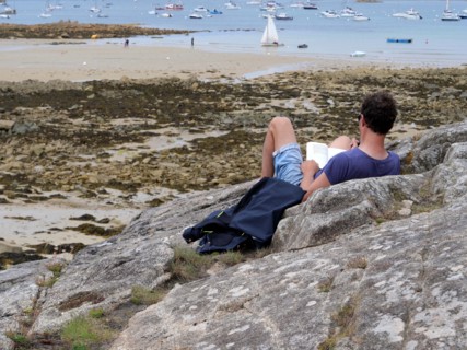 Along the hiking trail 34 in Brittany