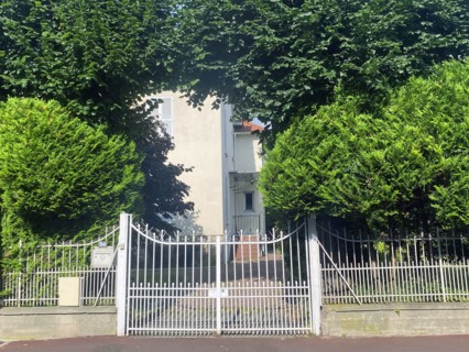 France - Immobilier - Banlieue