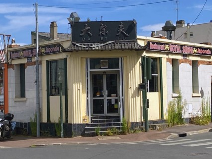 France - Property - Suburbs