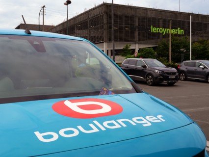 France - Banlieue - Zone commerciale