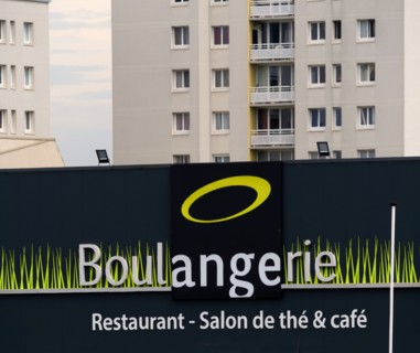 France - Suburb - Shopping area