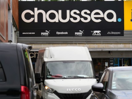 France - Suburb - Shopping area