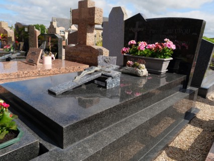Cimetière de l'église de Louannec