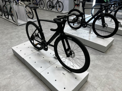 FRANCE - COMMERCE - SPORT