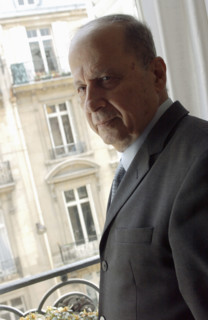 Le général libanais Michel Aoun à Paris, avril 2004