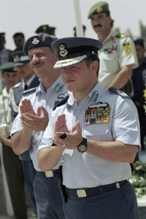 Intégration des officiers en présence du roi Abdallah II de Jordanie, juillet 2004