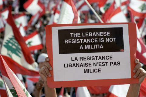 Vast crowd in Beirut backs a role for Syria