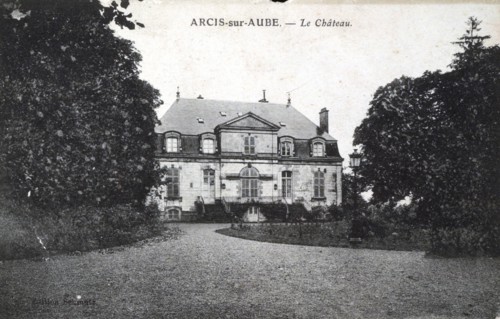 The château in Arcis-sur-Aube.