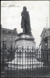 Statues du maréchal Jourdan à Limoges.