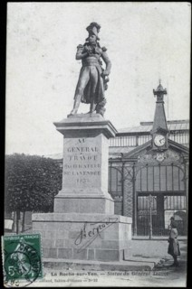 Statue of General Travot in La Roche-sur-Yon.