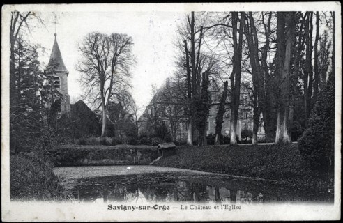 Savigny-sur-Orge : le château et l'église.