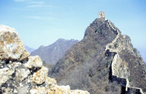 La Grande Muraille à Simatai, en direction de la tour de Pékin