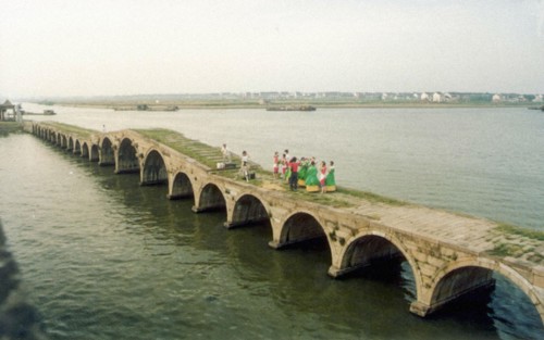 Pont Baodai, canal de Pékin à Hangzhou construit sous la dynastie Sui, 518-618, Suzhou