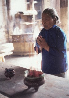 Femme en prière, Jiangshan