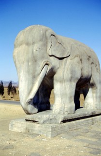 Tombeaux de l'Est des Qing, sculpture sur pierre sur le Chemin de l'Esprit