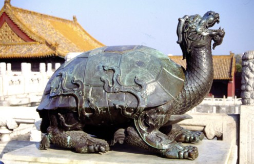 La Cité Interdite, le Musée du Palais, le Palais impérial, dragon de bronze
