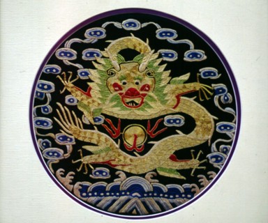 Artisanat traditionnel, motif représentant un dragon
