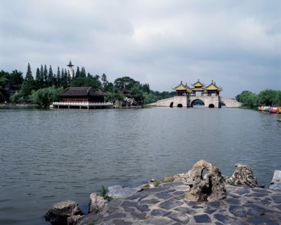 Lac de l'Ouest, Pont des cinq pavillons, Yangzhou, province du Jiangsu, Chine