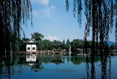 L'îlot du lac de l'Ouest de la ville d'Hangzhou, Chine