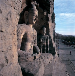 Statue de Bouddha de la vingtième grotte de Yungang, ville de Datong, province du Shanxi, Chine