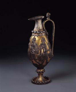 Aiguière en argent provenant de Rome, découverte en Chine.