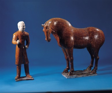 Cheval et cavalier en terre cuite à glaçure trois couleurs. Dynastie Tang.