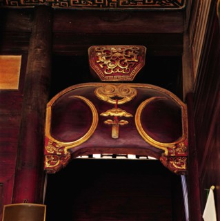 The wood carving of a gate,Yixian County,Anhui Province,China